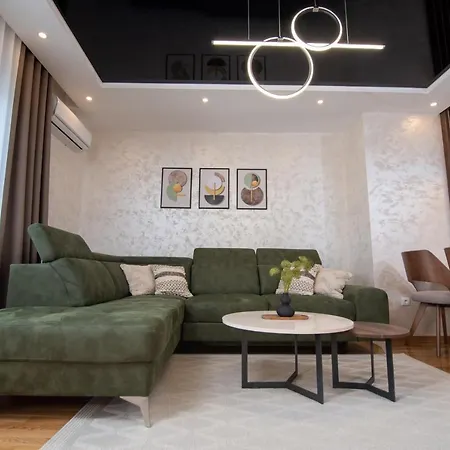 Hemingway Lux * Arandjelovac