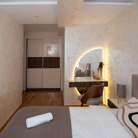 Hemingway Lux * 阿然德洛维克