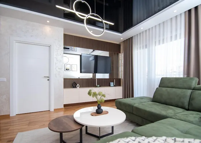 Hemingway Lux ארנדלובאץ'