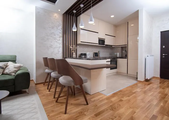 Hemingway Lux ארנדלובאץ'