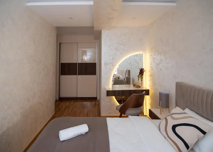 Hemingway Lux * ארנדלובאץ'